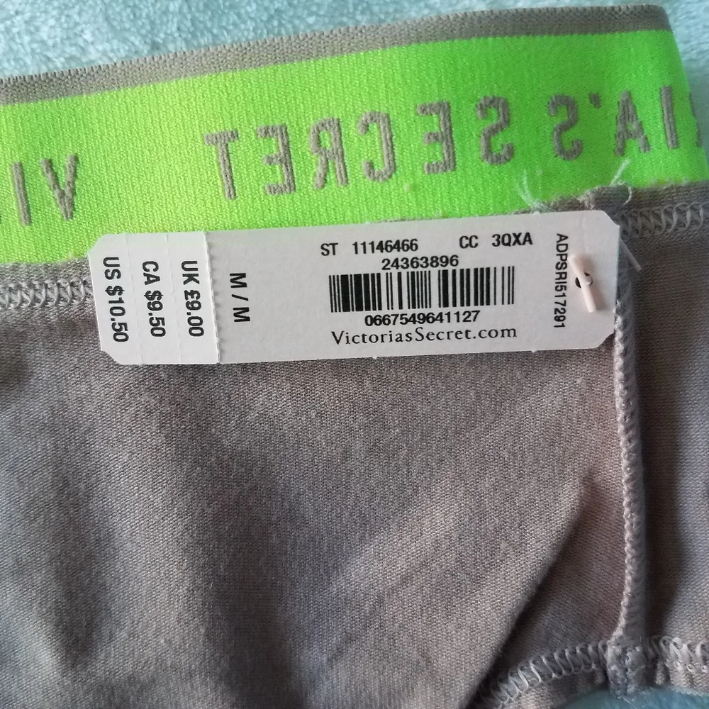 NWT VS undies bundle - Picture 5 of 6